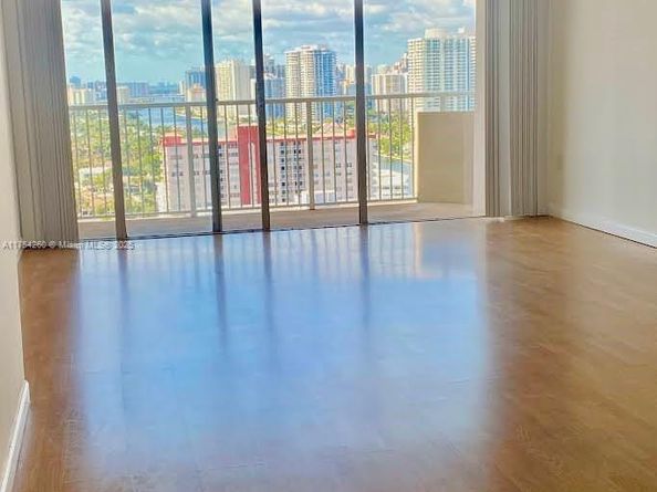 1985 S Ocean Dr 22A, Hallandale Beach FL 33009