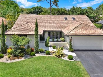 8525 NW 49th Dr
