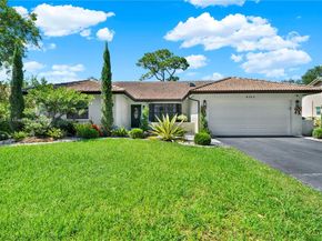8525 NW 49th Dr, Coral Springs FL 33067