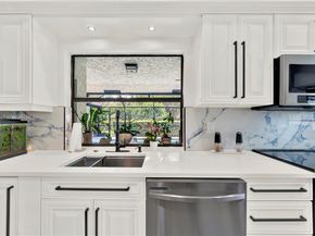 8525 NW 49th Dr, Coral Springs FL 33067