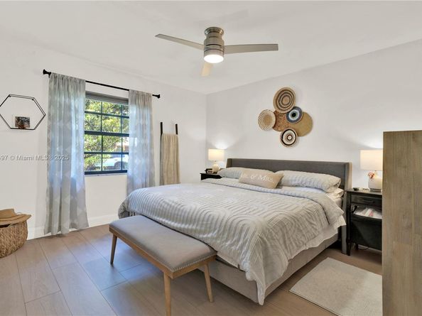 8525 NW 49th Dr, Coral Springs FL 33067