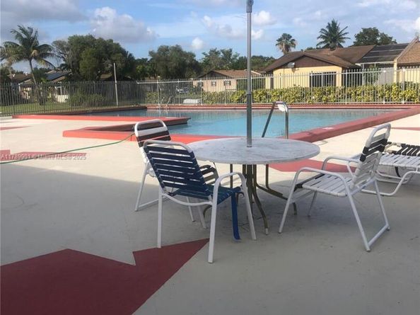 9531 W Heather Ln, Miramar FL 33025