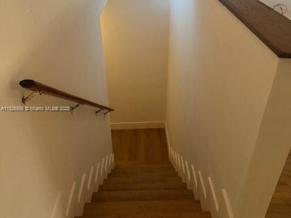 201 W Park Dr 2032, Miami FL 33172