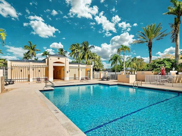 13940 SW 127th Ct, Miami FL 33186