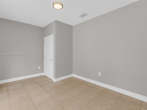 13940 SW 127th Ct, Miami FL 33186