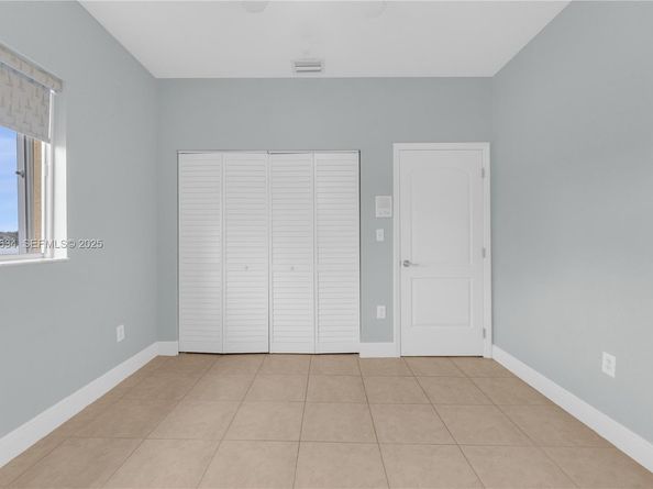 13940 SW 127th Ct, Miami FL 33186