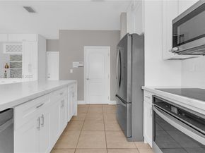 13940 SW 127th Ct, Miami FL 33186