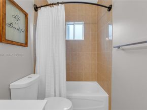 13940 SW 127th Ct, Miami FL 33186