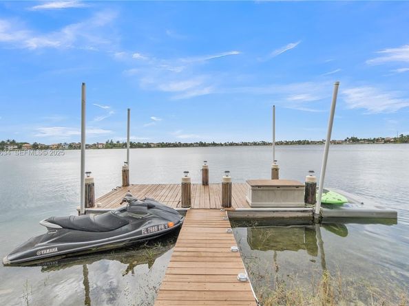 13940 SW 127th Ct, Miami FL 33186