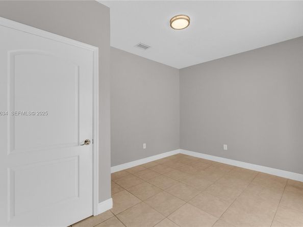 13940 SW 127th Ct, Miami FL 33186