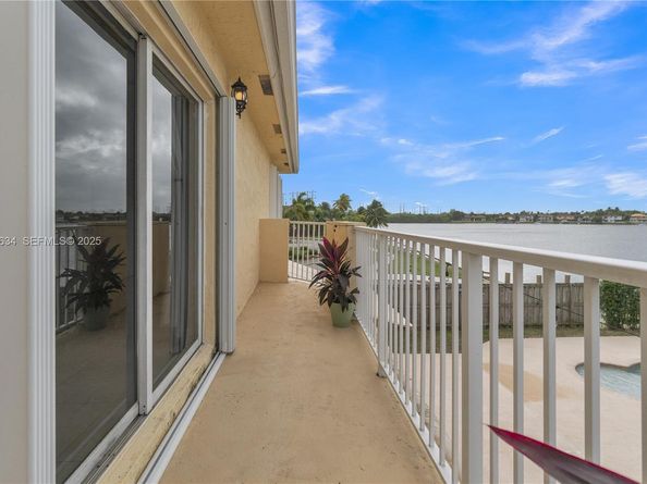 13940 SW 127th Ct, Miami FL 33186