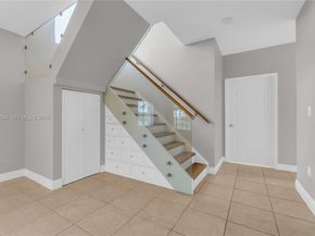 13940 SW 127th Ct, Miami FL 33186