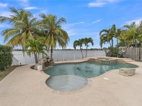 13940 SW 127th Ct, Miami FL 33186
