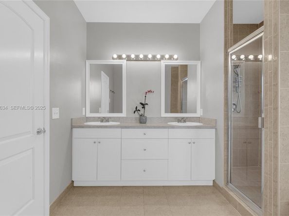 13940 SW 127th Ct, Miami FL 33186