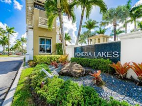 13940 SW 127th Ct, Miami FL 33186