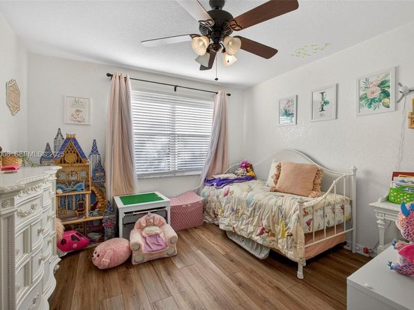 3342 Blue Fin Dr, West Palm Beach FL 33411