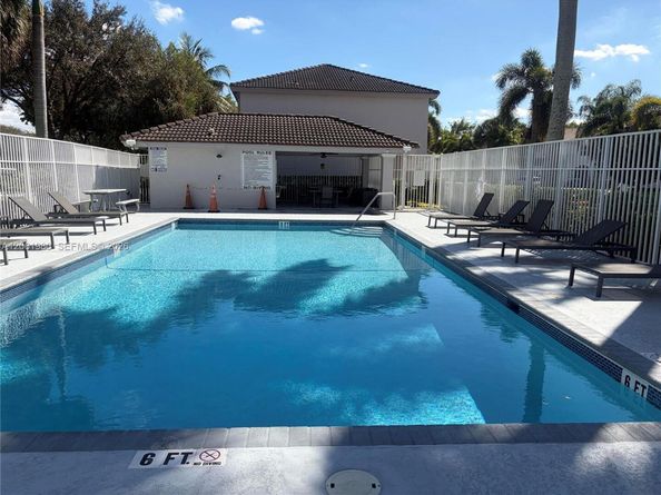 16836 SW 1st Pl, Pembroke Pines FL 33027