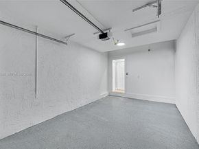 884 NW 170th Ter, Pembroke Pines FL 33028