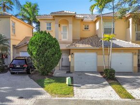 884 NW 170th Ter, Pembroke Pines FL 33028