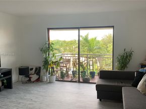 605 S Pine Island Rd 404A, Plantation FL 33324