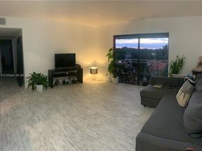 605 S Pine Island Rd 404A, Plantation FL 33324