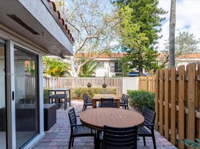 10923 SW 75th Ter, Miami FL 33173