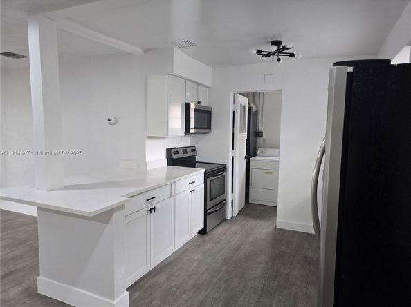 3801 NW 8th Ct, Lauderhill FL 33311