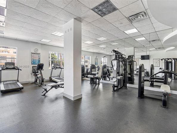 401 69th St 1606, Miami Beach FL 33141