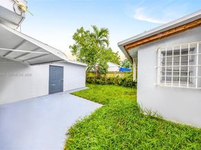 943 SW 9th Ave, Miami FL 33130