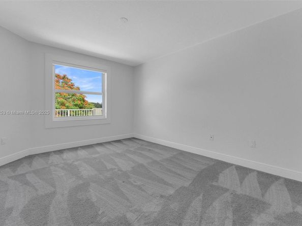 2128 SW 176th Ter, Miramar FL 33029