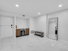 3800 Hillcrest Dr 203, Hollywood FL 33021