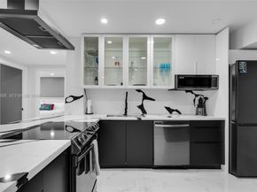 3800 Hillcrest Dr 203, Hollywood FL 33021