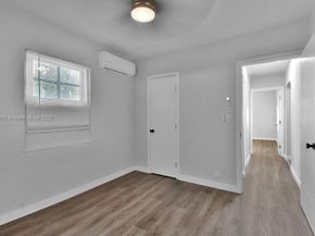 547 NW 49th St, Miami FL 33127
