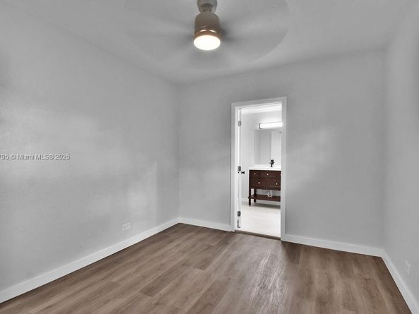 547 NW 49th St, Miami FL 33127