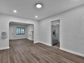 547 NW 49th St, Miami FL 33127