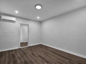 547 NW 49th St, Miami FL 33127