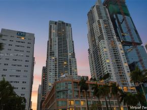 253 NE 2nd St 2005, Miami FL 33132