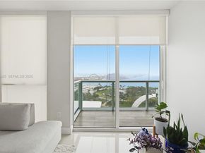 253 NE 2nd St 2005, Miami FL 33132