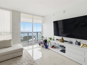 253 NE 2nd St 2005, Miami FL 33132
