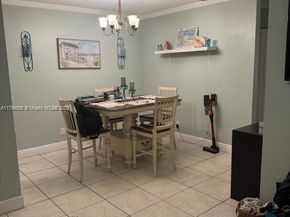 10047 Winding Lake Rd 203, Sunrise FL 33351