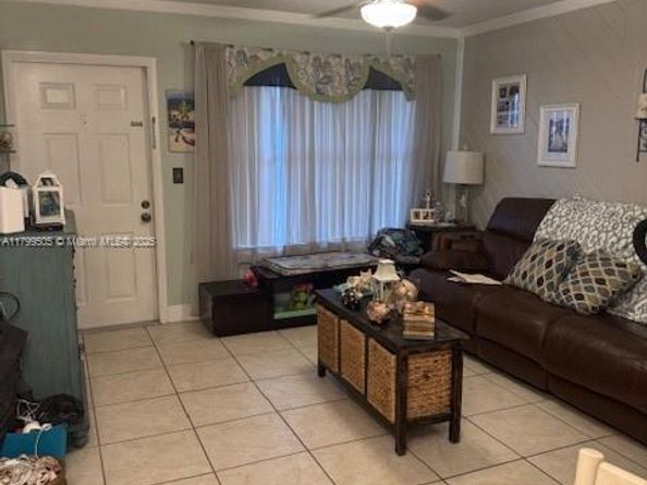 10047 Winding Lake Rd 203, Sunrise FL 33351