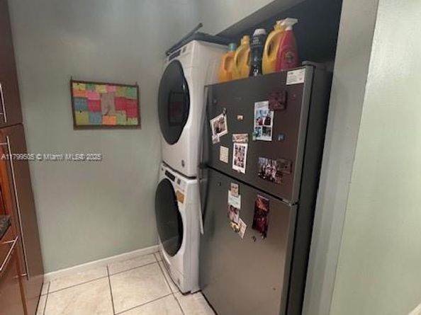 10047 Winding Lake Rd 203, Sunrise FL 33351