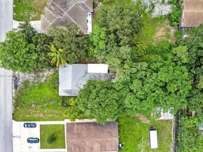 6208 SW 26th St, Miramar FL 33023