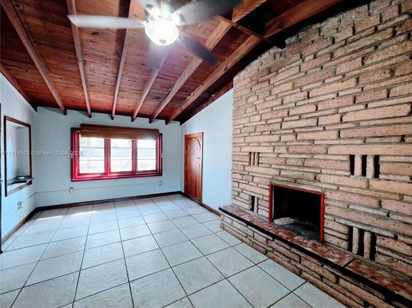 6208 SW 26th St, Miramar FL 33023