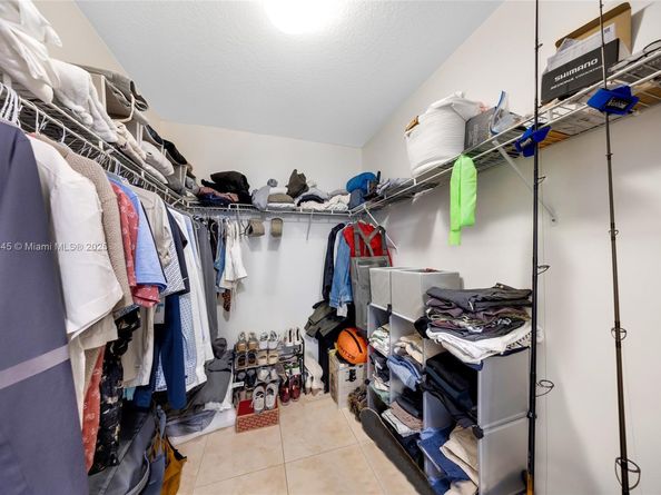 41 SE 5th St 502, Miami FL 33131