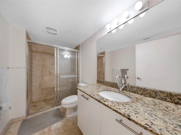 41 SE 5th St 502, Miami FL 33131