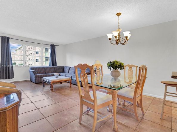 410 SE 2nd St 220, Hallandale Beach FL 33009