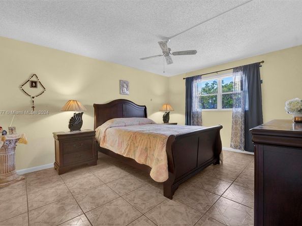 410 SE 2nd St 220, Hallandale Beach FL 33009