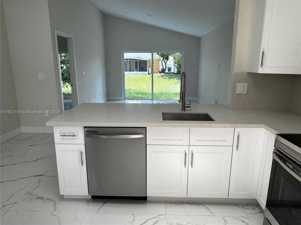 10000 Olive St, Miramar FL 33025