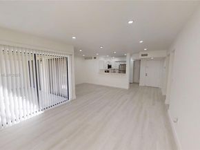 20230 NE 3rd Ct 6, Miami FL 33179